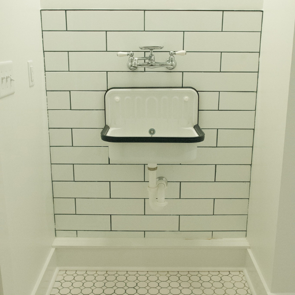 Porcelain tile entryway in Fayetteville NC home